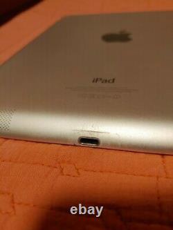 Apple iPad 4th Gen Tablet 9.7 Display 2048x1536 (Wi-Fi) 32GB Storage White