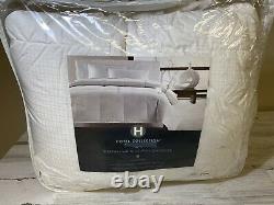Hotel Collection Light Weight Twin Siberian White Down Comforter Store Display