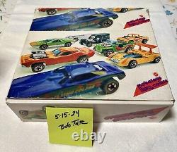 Mattel Hot Wheels Rare MEBETOYS Flying Colors Boîte de présentation en magasin sans voitures