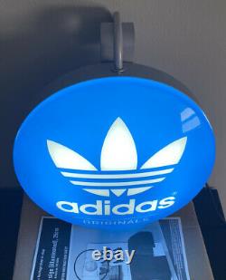 Nouveau Dans La Boîte Adidas Original Store Display Sign Neon Light Blue/white Trefoil