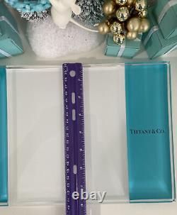 Présentoir de magasin Tiffany & Co. pour la présentation des bijoux Luxottica 8x10.25