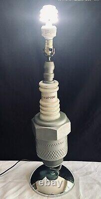 VTG 60s CHAMPION SPARK PLUG Magasin Affichage Publicitaire Lampe 28 Moule Plastique